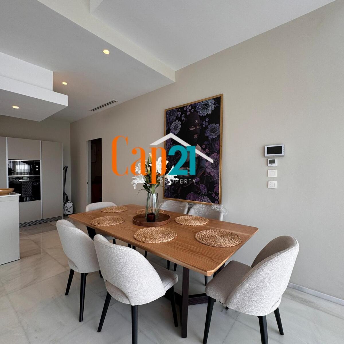 Elegant Triplex Apartment